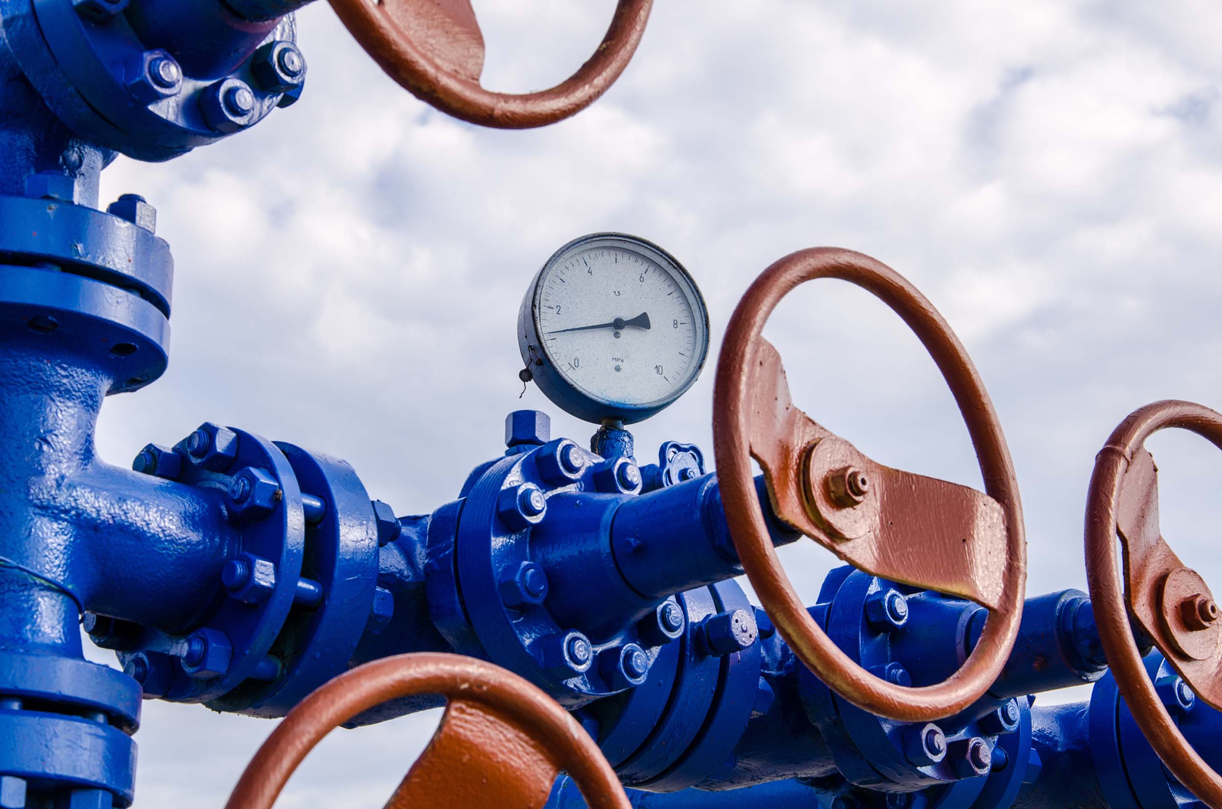 When to Call an Emergency Plumber in Denver (Signs You Shouldn’t Ignore)